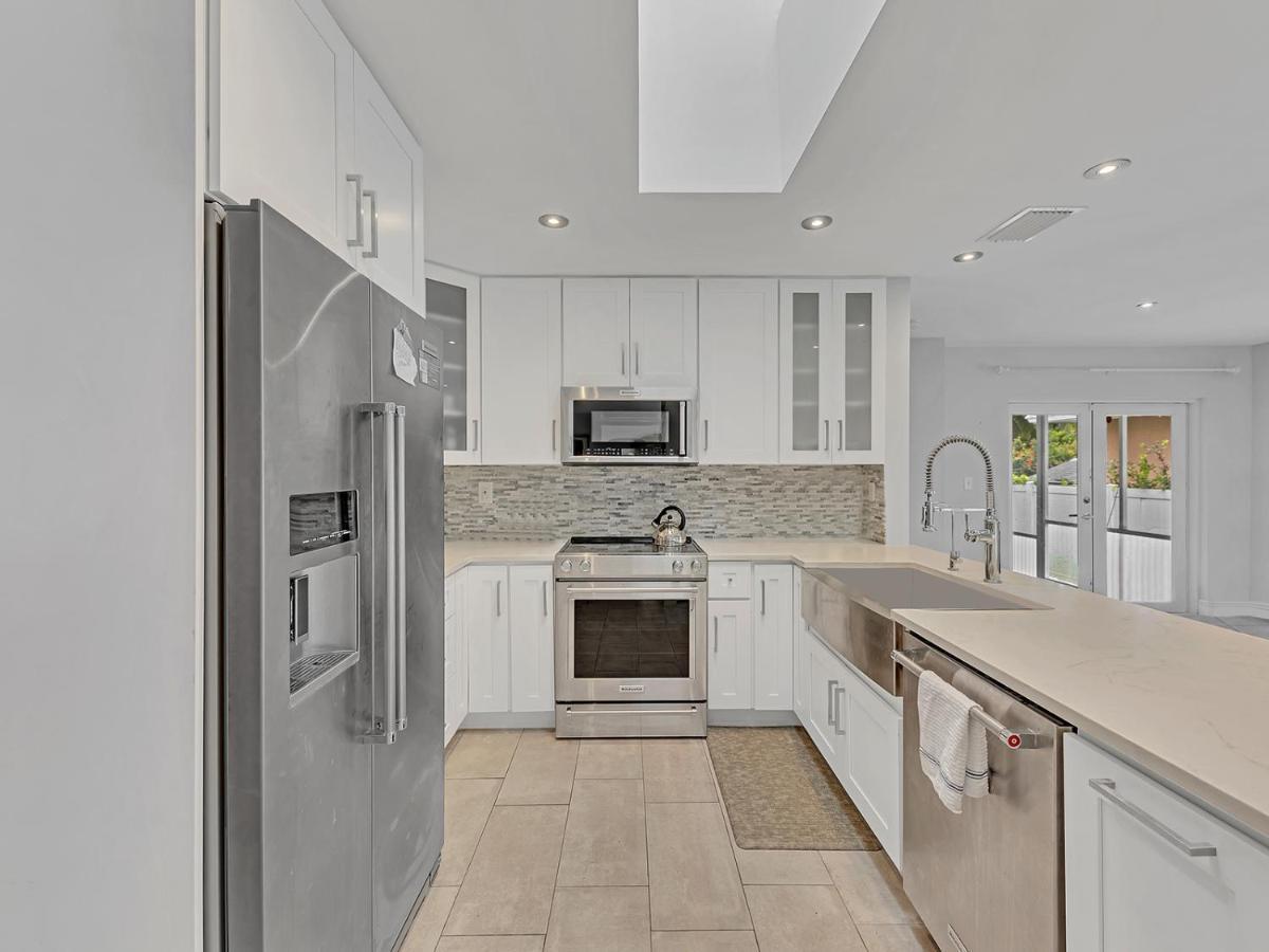Supervilla - 3Br/2Ba - Pool - Walk To Beach ハリウッド エクステリア 写真