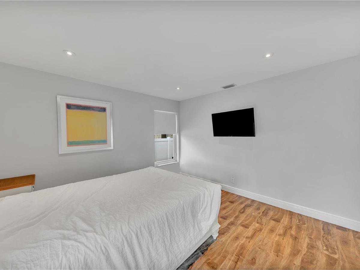 Supervilla - 3Br/2Ba - Pool - Walk To Beach ハリウッド エクステリア 写真